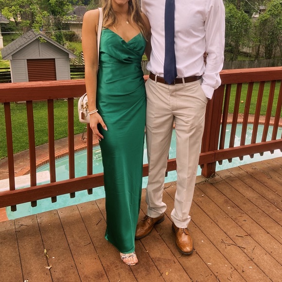 Green formal dress - Picture 1 of 2